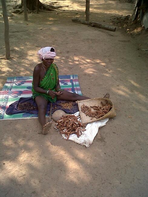 Cleaning Tamarind